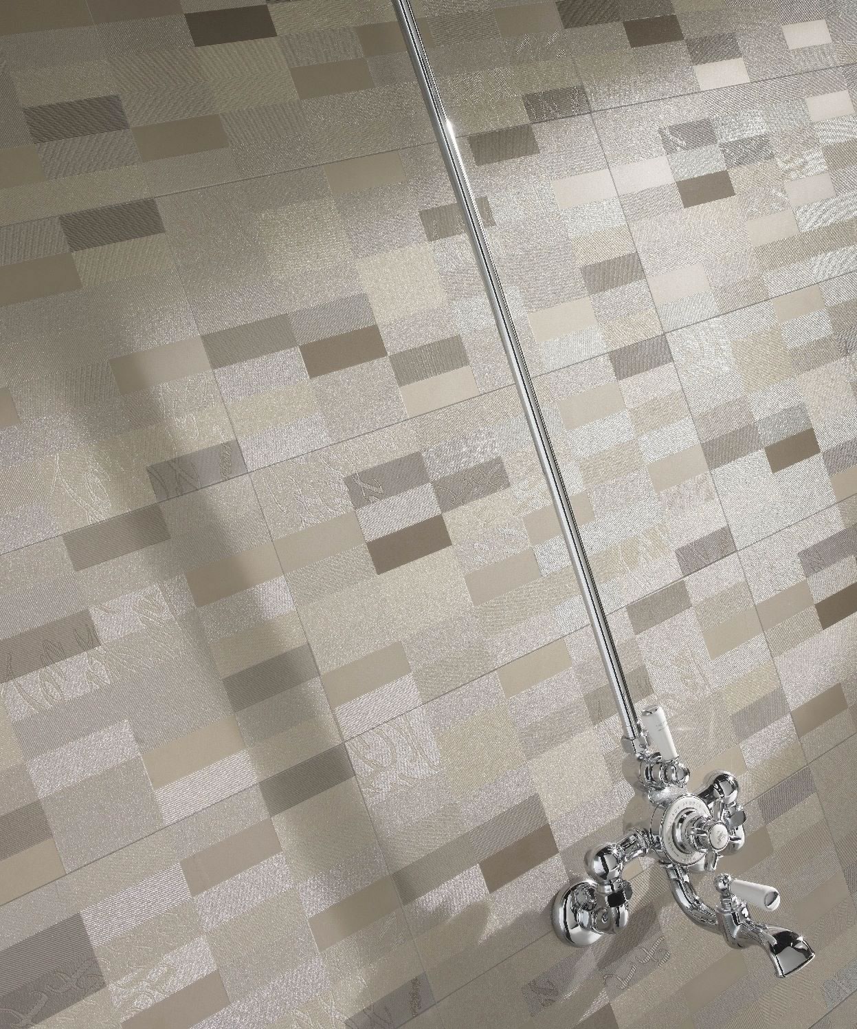 Saloni Ceramics Proyeccion Saloni Ceramica